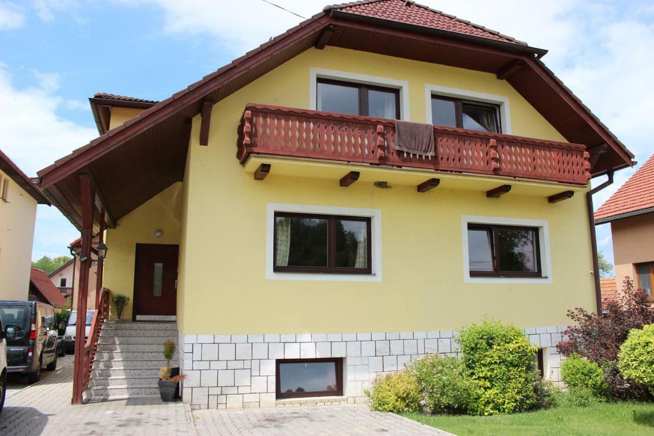 Propaganda Chalet Liptovsky Mikulas Luaran gambar